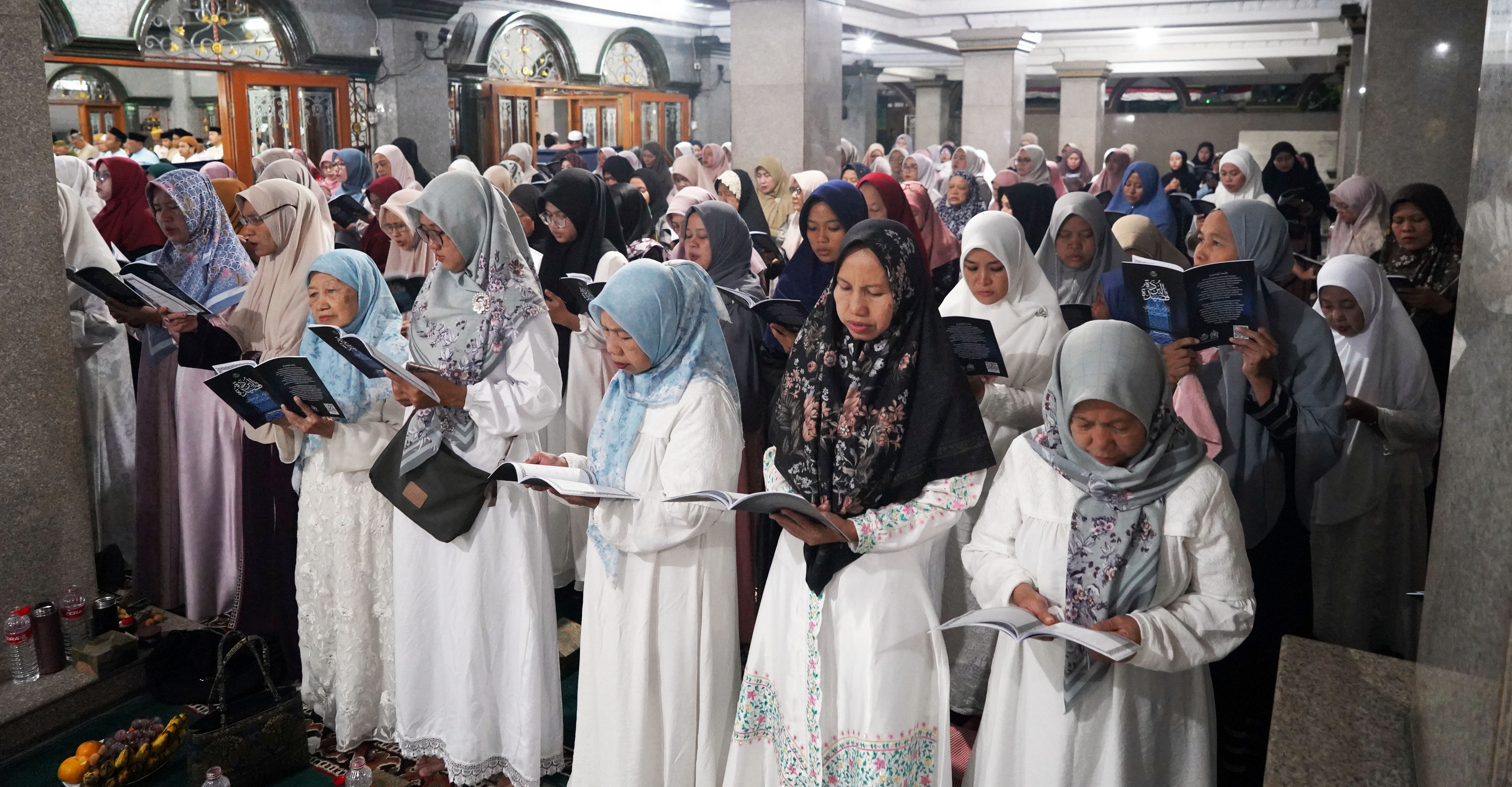 Jamaah Maulid Perempuan